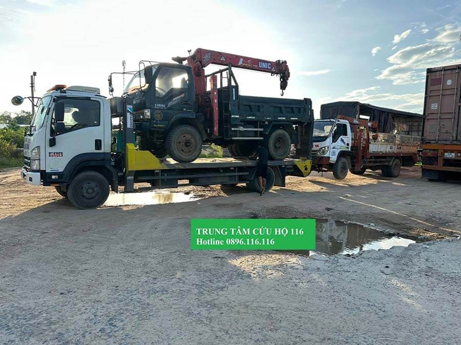 Giá xe cứu hộ giao thông